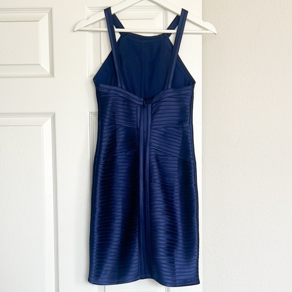 BCBGMAXZARIA Blue Bandage Bodycon Mini Dress - Picture 6 of 9